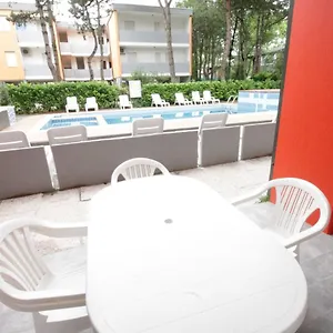 Trilocale Con Piscina - Luca Apartment